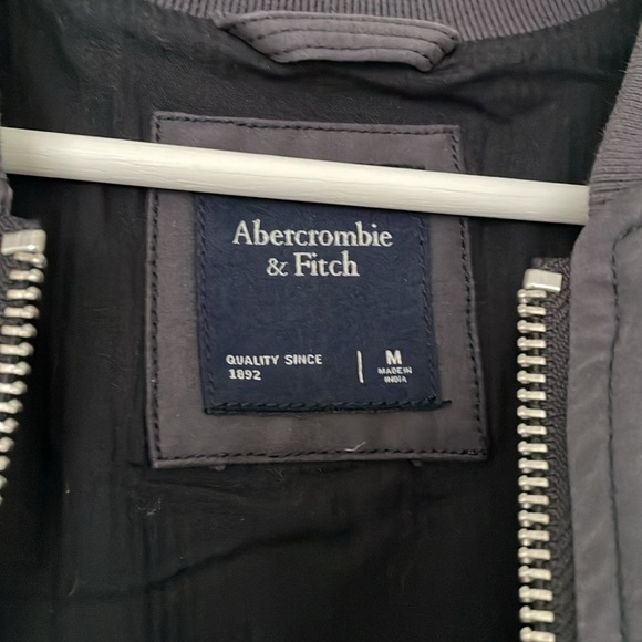 A&F bomber jacket navy M - Picture 2 of 5
